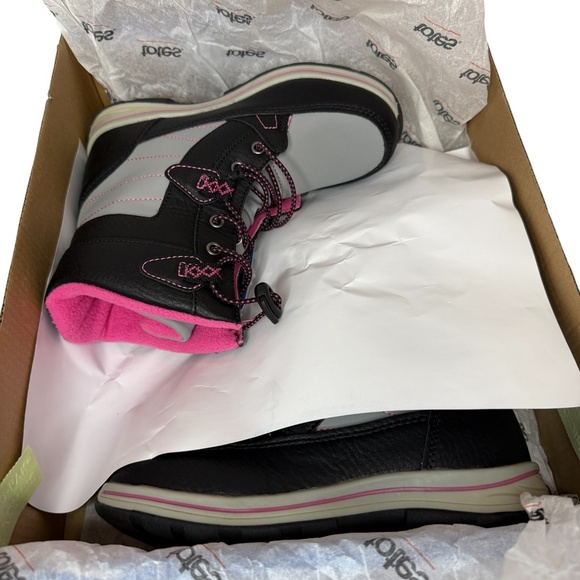 NWT Totes Girls Thermolite Beaver Black Pink Winter Snow Boots Size 1 Slip-On - Picture 14 of 15